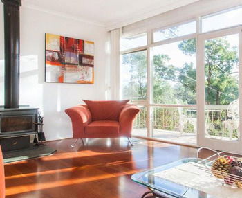 Eltham Retreat - Goulburn Accommodation 10