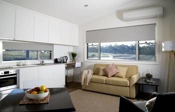 Savannah Cabins - Goulburn Accommodation 6
