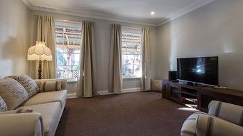 Bathurst Royal Apartments - Goulburn Accommodation 9