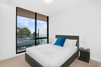 CAMPUS - Goulburn Accommodation 8