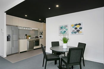 CAMPUS - Goulburn Accommodation 18