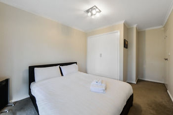 UrbanMinder @ Westbury - Goulburn Accommodation 4