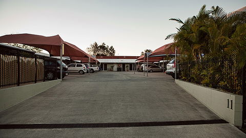 BEST WESTERN Caboolture Central Motor Inn - Goulburn Accommodation 3