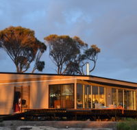 Sawyers Bay Shacks - Goulburn Accommodation