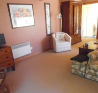 John and Eva Selles Studio Apartment - Goulburn Accommodation