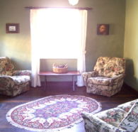 Blossoms Cottage - Goulburn Accommodation