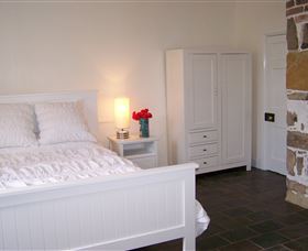 Cleburne - Goulburn Accommodation 4