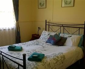 Blue Wren Riverside Cottage - Goulburn Accommodation 2