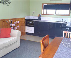 Hobart Cabins And Cottages - Goulburn Accommodation 4