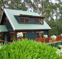 Tree Tops Cascades - Goulburn Accommodation