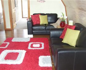 Three Trees Retreat - Goulburn Accommodation 1