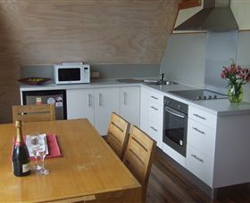 Three Trees Retreat - Goulburn Accommodation 4