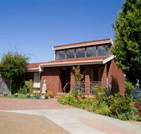 Waterside Accommodation - Derwent Retreat - Goulburn Accommodation