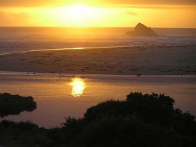 Arthur River Beach House - Goulburn Accommodation 0