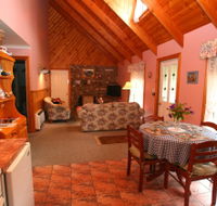 Rosebank Cottage Collection - Goulburn Accommodation
