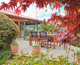 Camellia Cottage On Maple Hill - Goulburn Accommodation 4