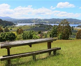 Camellia Cottage On Maple Hill - Goulburn Accommodation 3