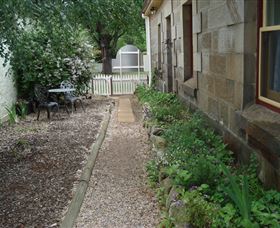 Christopher Hall's Colonial Accommodation - Goulburn Accommodation 2