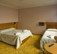 Somerset Hotel - Goulburn Accommodation