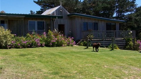 Clifton Beach Lodge - Goulburn Accommodation 0