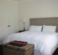 GG's By The River - Goulburn Accommodation