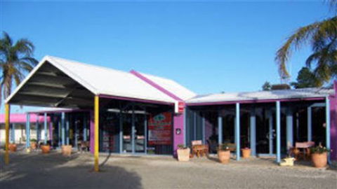 Paddle Steamer Motel - Goulburn Accommodation 0