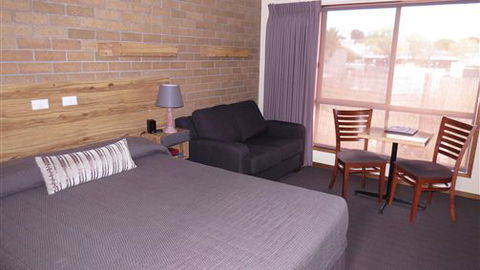 AAT 28 Goldsmith Hotel - Goulburn Accommodation 3