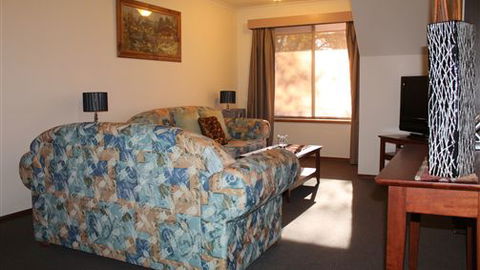 AAT 28 Goldsmith Hotel - Goulburn Accommodation 5