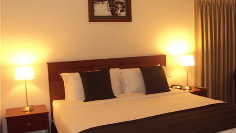 Murray Waters Motor Inn & Apartments - Goulburn Accommodation 1