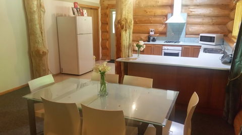 Tewksbury Lodge - Goulburn Accommodation 1