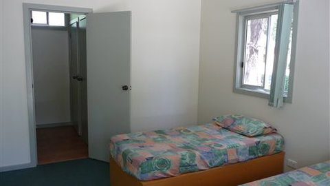 UC Camping Acacia - Goulburn Accommodation 0
