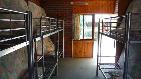 UC Camping Acacia - Goulburn Accommodation 3