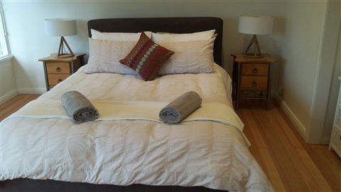 Pelicans Nest - Goulburn Accommodation 0