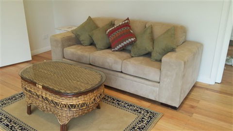 Pelicans Nest - Goulburn Accommodation 1