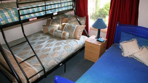 Camellia Lodge - Goulburn Accommodation 7