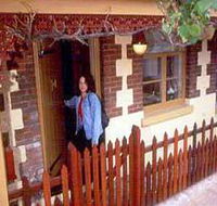 Melbourne Street Mews - Goulburn Accommodation