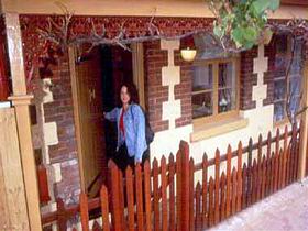 Melbourne Street Mews - Goulburn Accommodation 0
