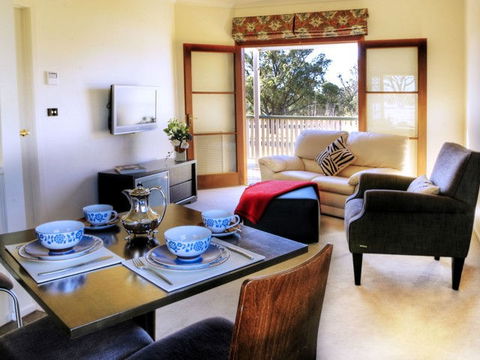 Alpine Lodges - Goulburn Accommodation 0
