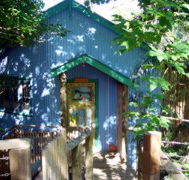 Blue Poles Cafe Gallery  BB - Goulburn Accommodation