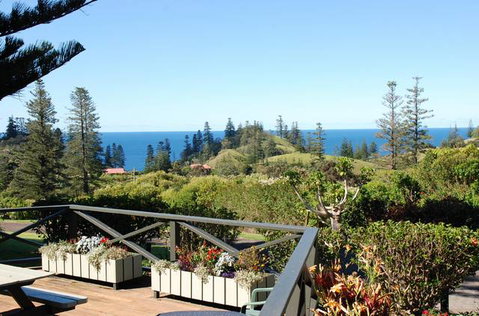 Cascade Garden Apartments - Goulburn Accommodation 1