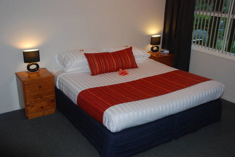 Cascade Garden Apartments - Goulburn Accommodation 0
