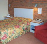 Comfort Inn Peppermill - Goulburn Accommodation