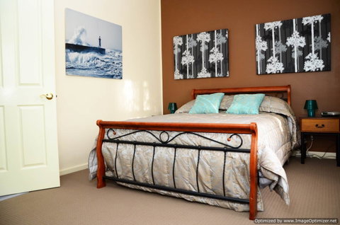 Cooinda View Bed & Breakfast - Goulburn Accommodation 5