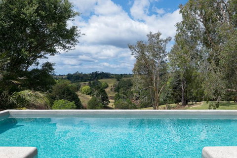 Jacaranda Cottages - Goulburn Accommodation 6