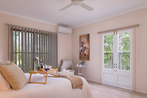Jacaranda Cottages - Goulburn Accommodation 10