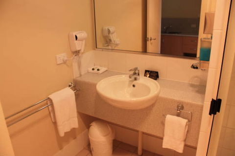 Country Roads Motor Inn - Gayndah - Goulburn Accommodation 1