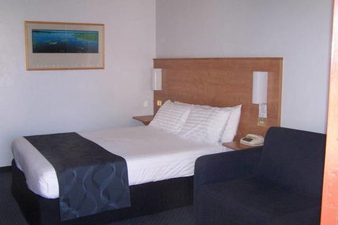 Econo Lodge Griffith Motor Inn - Goulburn Accommodation 4