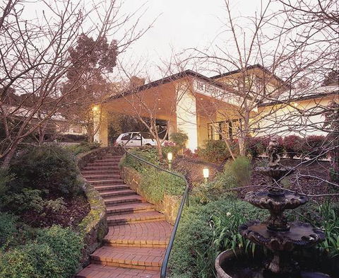 Eltham Gateway Hotel And Conference Centre - Goulburn Accommodation 0