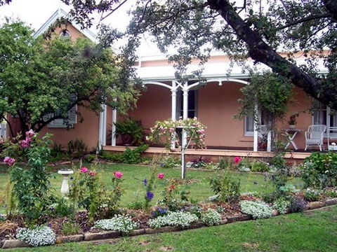 Guy House B&B - Goulburn Accommodation 2