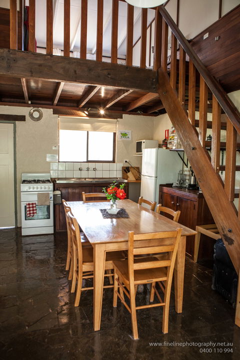 Margaret River Stone Cottages - Goulburn Accommodation 5